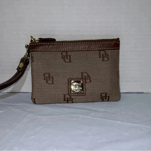Dooney & Bourke 1975 Wristlet Wallet - Picture 1 of 8